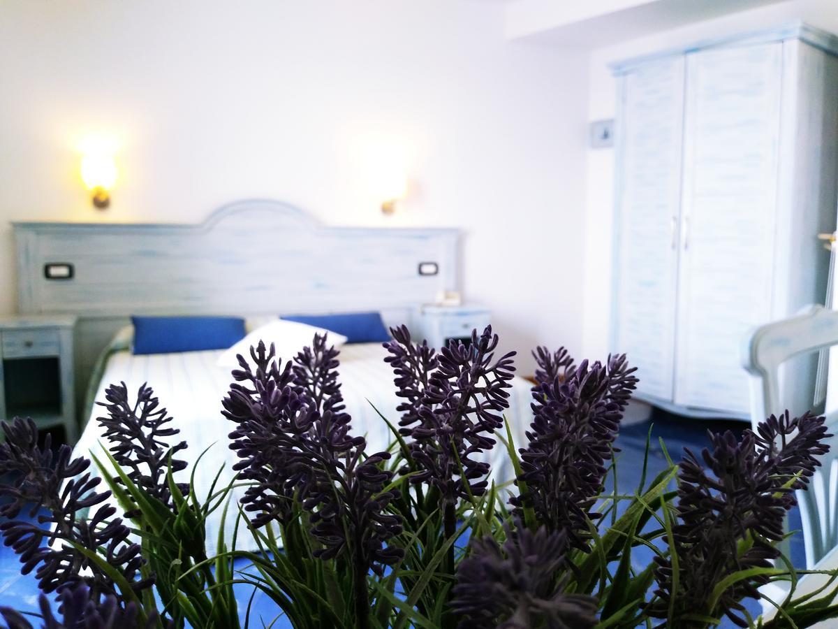 Blue Moon Hotel 판텔레리아 외부 사진