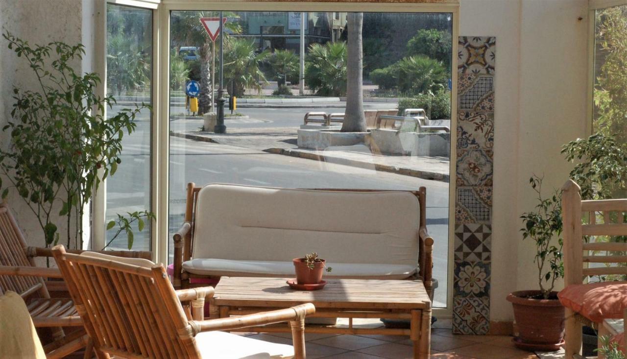 Blue Moon Hotel 판텔레리아 외부 사진
